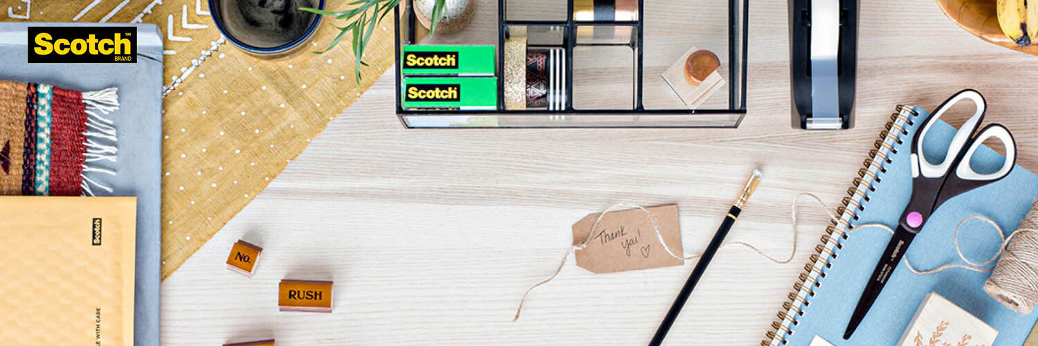 Scotch teippirullia ja muita paketoimistarvikkeita