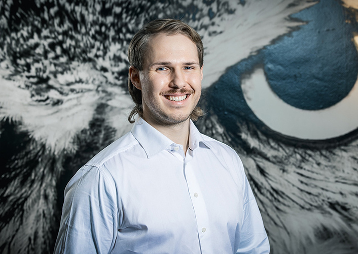 Wulff Ergonomian myyntijohtaja ja fysioterapeutti Joakim Hlavaty